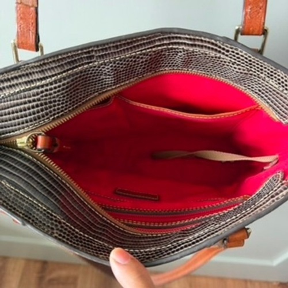 Dooney & Bourke Gray Lizard Embossed Tote Shoulder Bag Matching Wallet Set - Picture 6 of 16